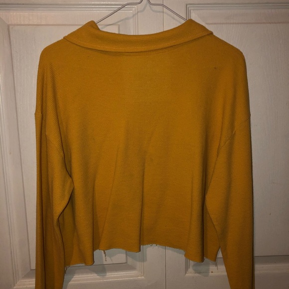 Hollister waffle long sleeve shirt women’s - Picture 2 of 2